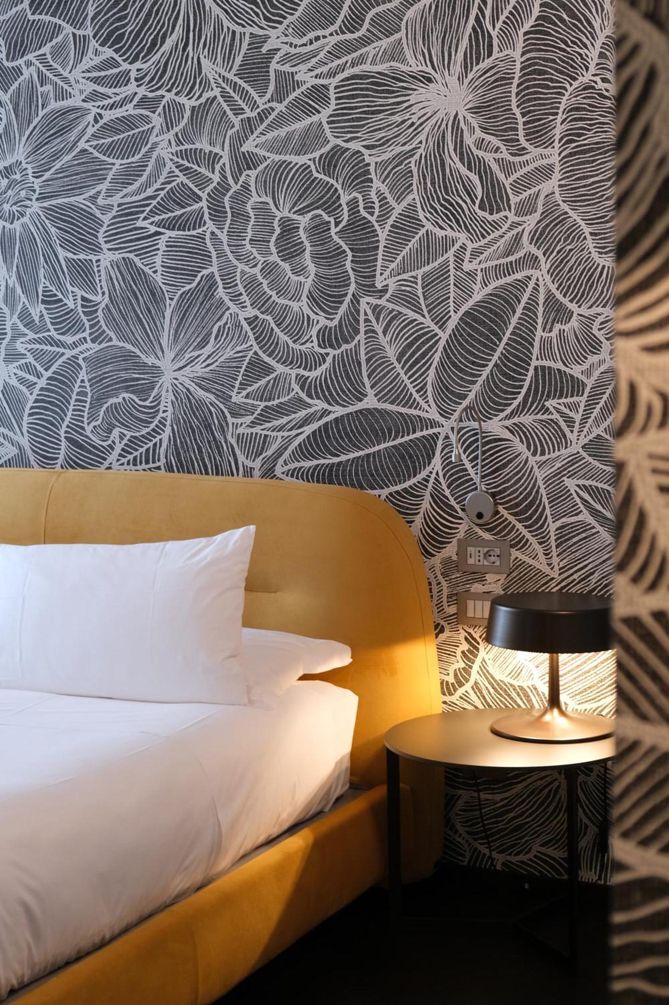 Bianca Relais, By R Collection Hotels Oggiono ภายนอก รูปภาพ
